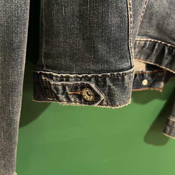 Rock and Republic Denim Jacket - Picture 3 of 11